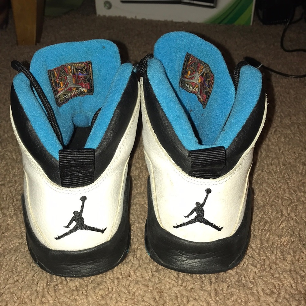 Jordan 10s (Powder Blue) - Picture 3 of 4
